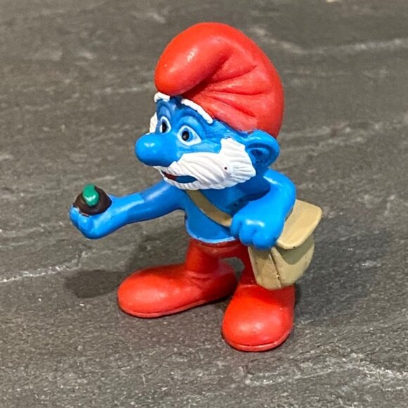Assorted Smurf Figurines ~ 3 Schleich ~ Pez - Picture 8 of 10